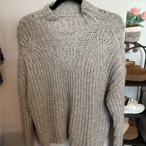 Aerie Cozy Gray Chunky Knit Sweater